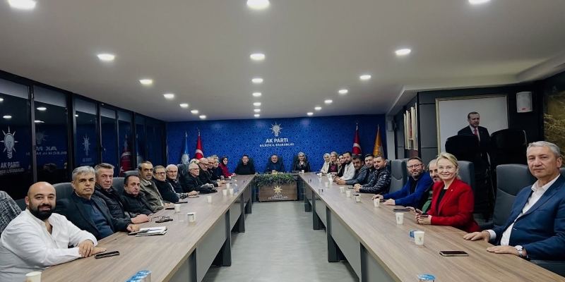 AK Parti heyetinde yol haritası belirlendi