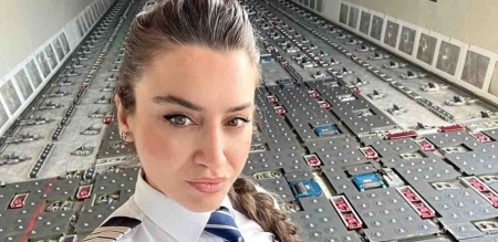 Sabri Sarıoğlu'nun Eşi Yağmur Sarıoğlu Kadir İnanır İle Havalimanında Buluştu!