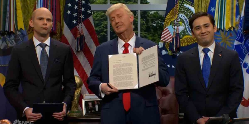 Saturday Night Live Trump'ın Görevdeki 100 Gününü Soğuk Esprilerle Kutluyor