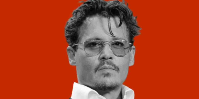 Johnny Depp Boş Yuva Sendromuna Yakalandı