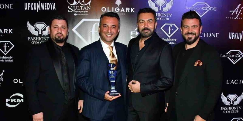 Kemal Taymaz Koordinatörlüğündeki FashionTV Gecesine Ünlü Yağmuru