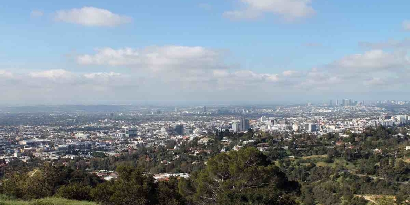 Los Angeles'ta Yangının Küle Çevirdiği 10 Bin Evi Ayağa Kaldırmak Zaman Alacak