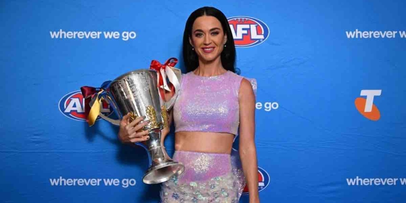 Katy Perry Blue Origin İle Uzaya Gidecek