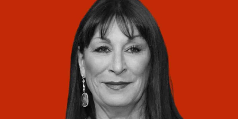Hollywood Yıldızı Kanser Teşhisi Aldığını Açıkladı