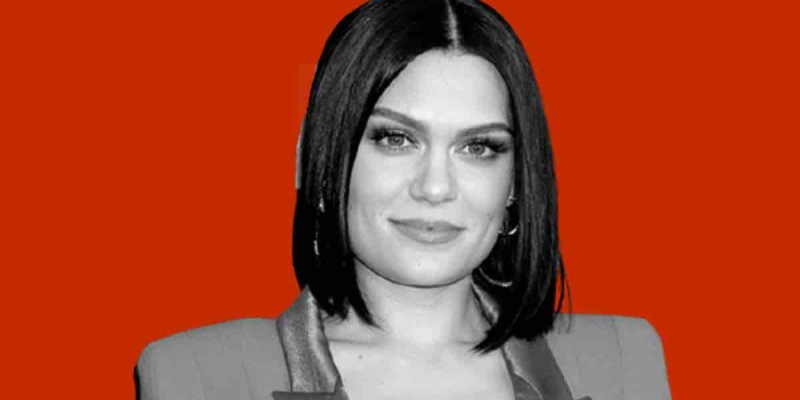Göğüs Kanseriyle Mücadele Eden Jessie J Veda Konserini Verdi