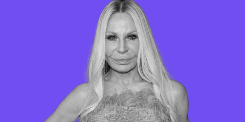Donatella Versace Baba Ocağını Terk Etti