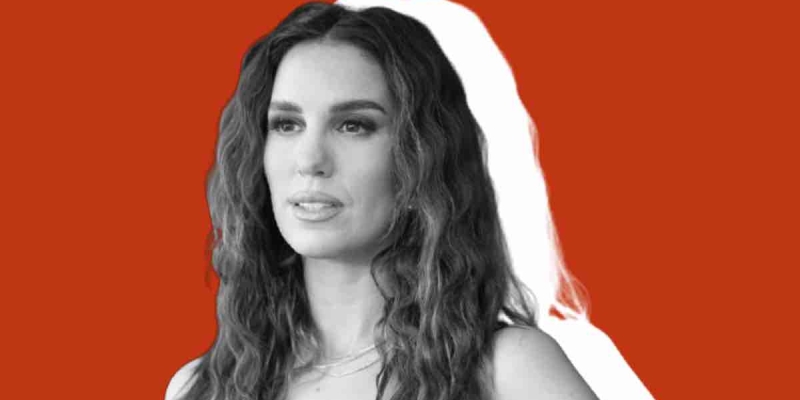 Eski Disney Yıldızı Christy Carlson Romano Doğum Gününde Gözünden Vuruldu