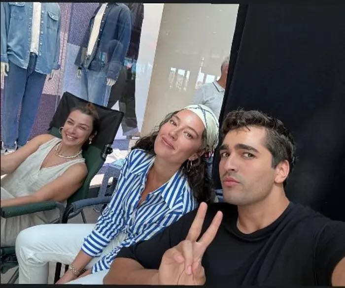 mert ramazan demir ve pelin akil den ilk set pozu